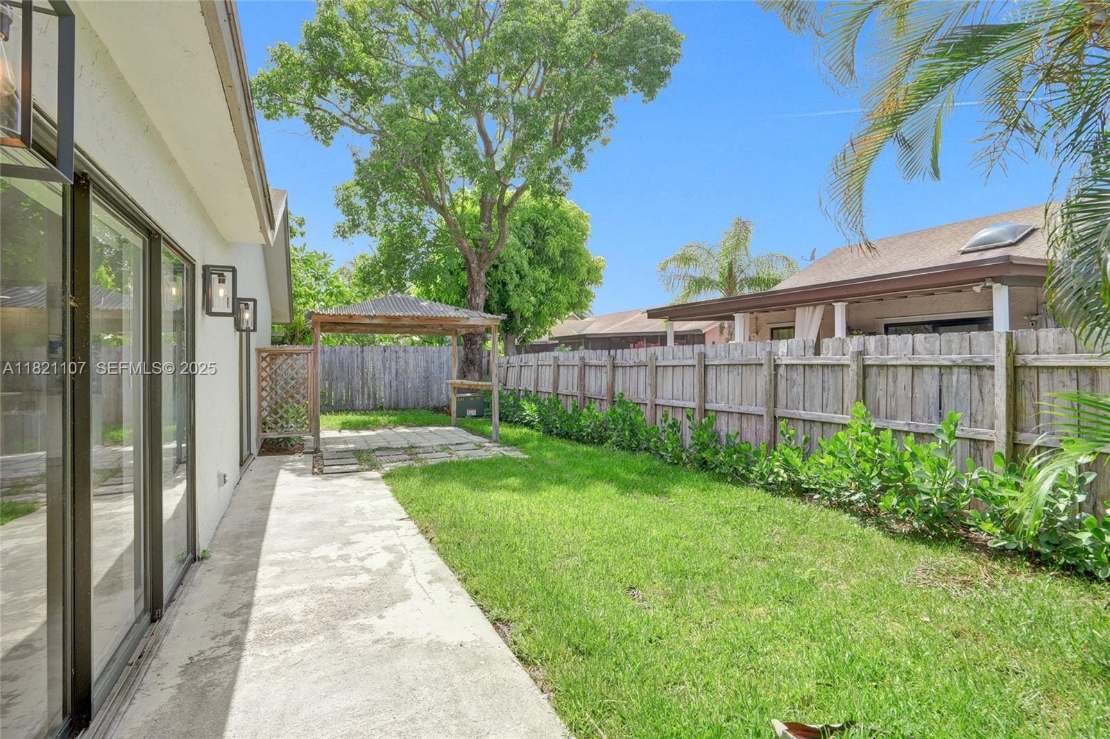 8511 NW 51st Court — photo 2