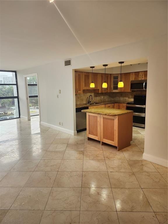 400 Leslie Drive 403, Hallandale Beach, FL 33009 photo 5