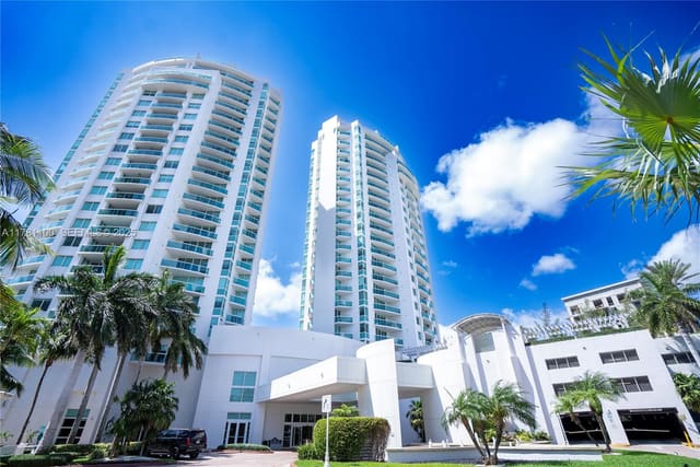 19400 Turnberry Way 1732, sold in The Parc At Turnberry Isl, Aventura, FL