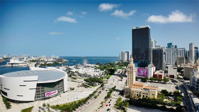 888 Biscayne Boulevard 2501, Miami, FL 33132