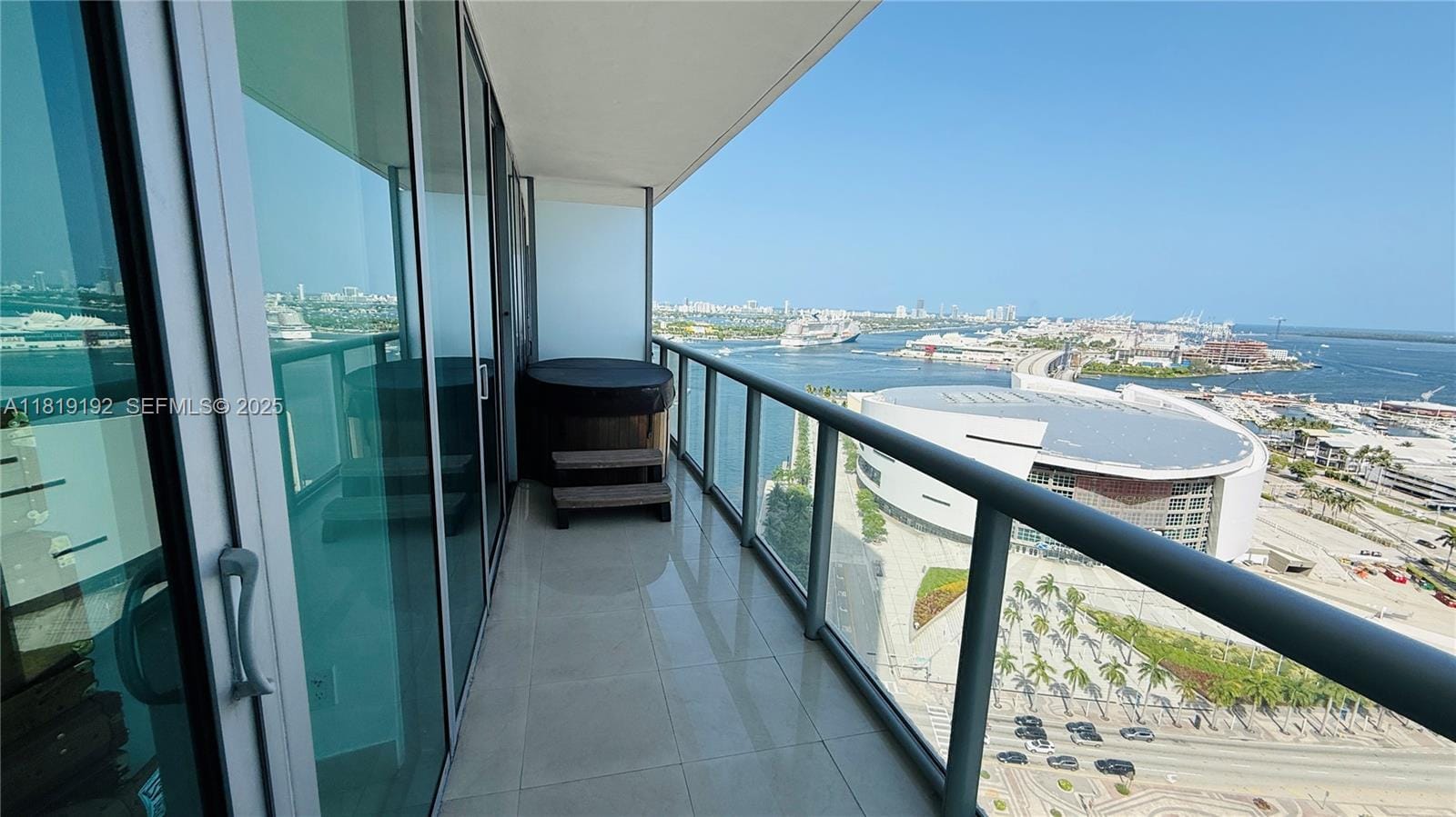 888 Biscayne Boulevard 2501, Miami, FL 33132 photo 3