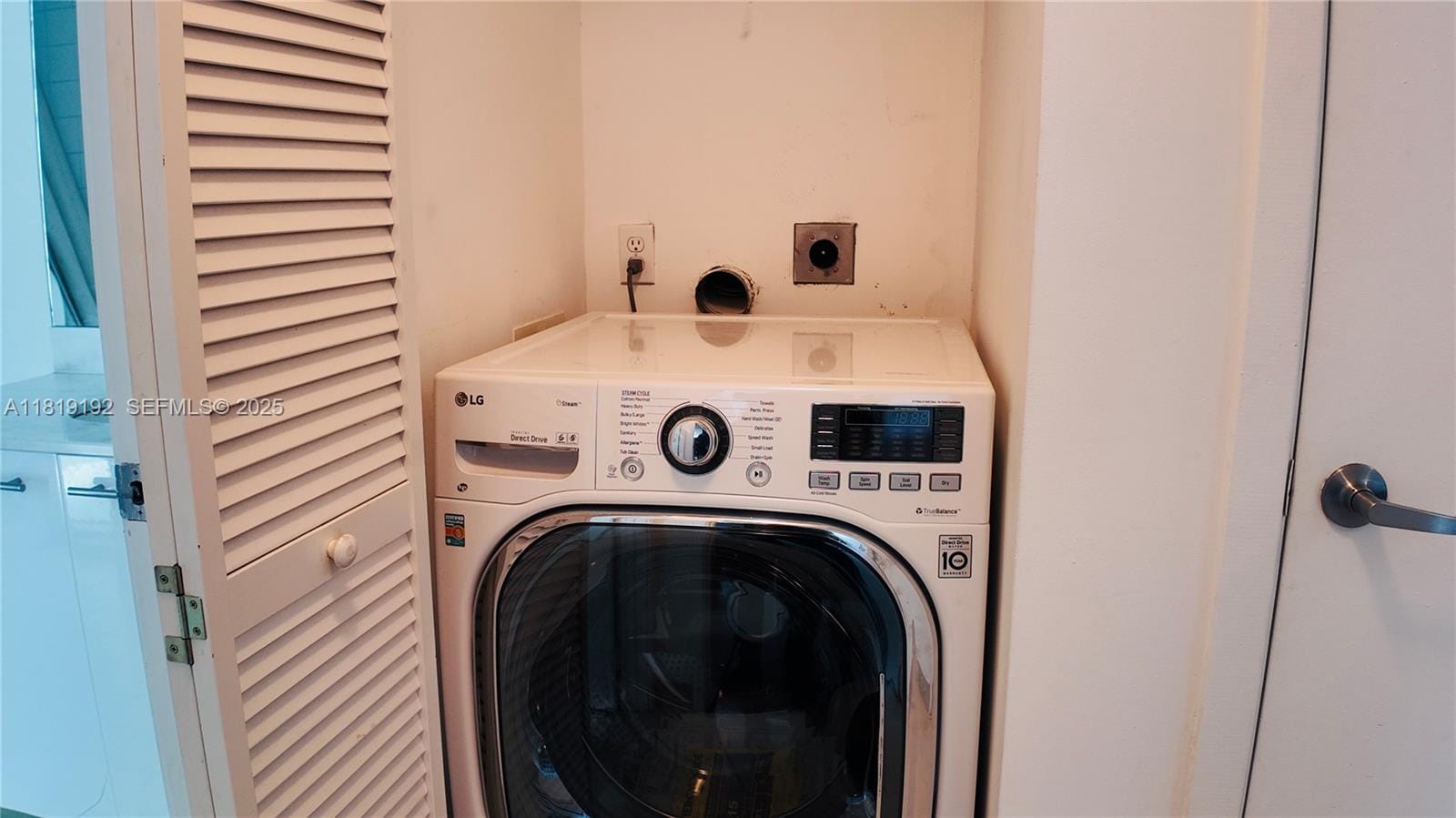 888 Biscayne Boulevard 2501, Miami, FL 33132 photo 26