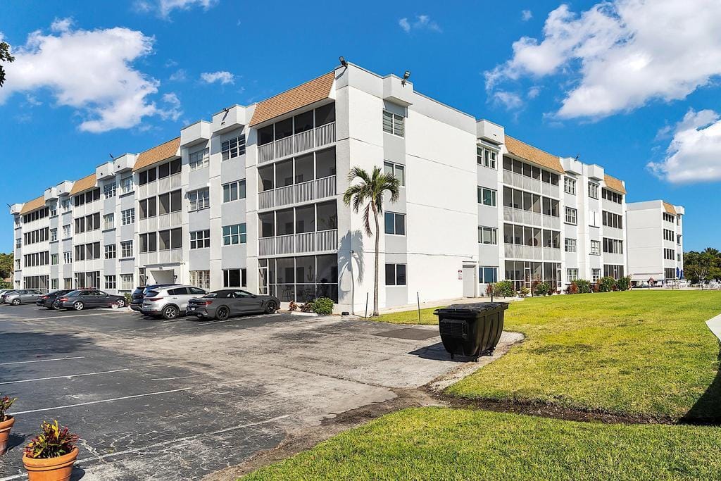 1516 S Lakeside Drive 417, Lake Worth Beach, FL 33460 photo 28