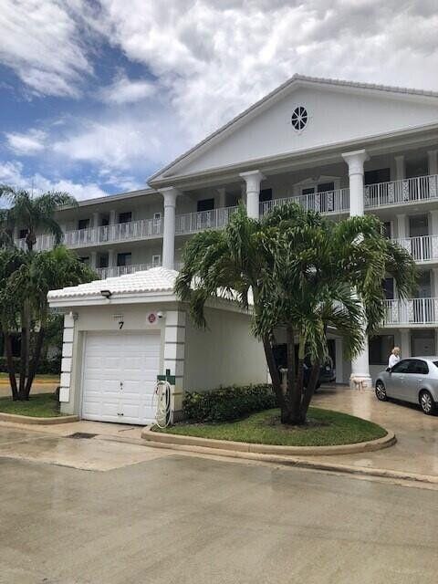 2811 Village Boulevard 202 — photo 2