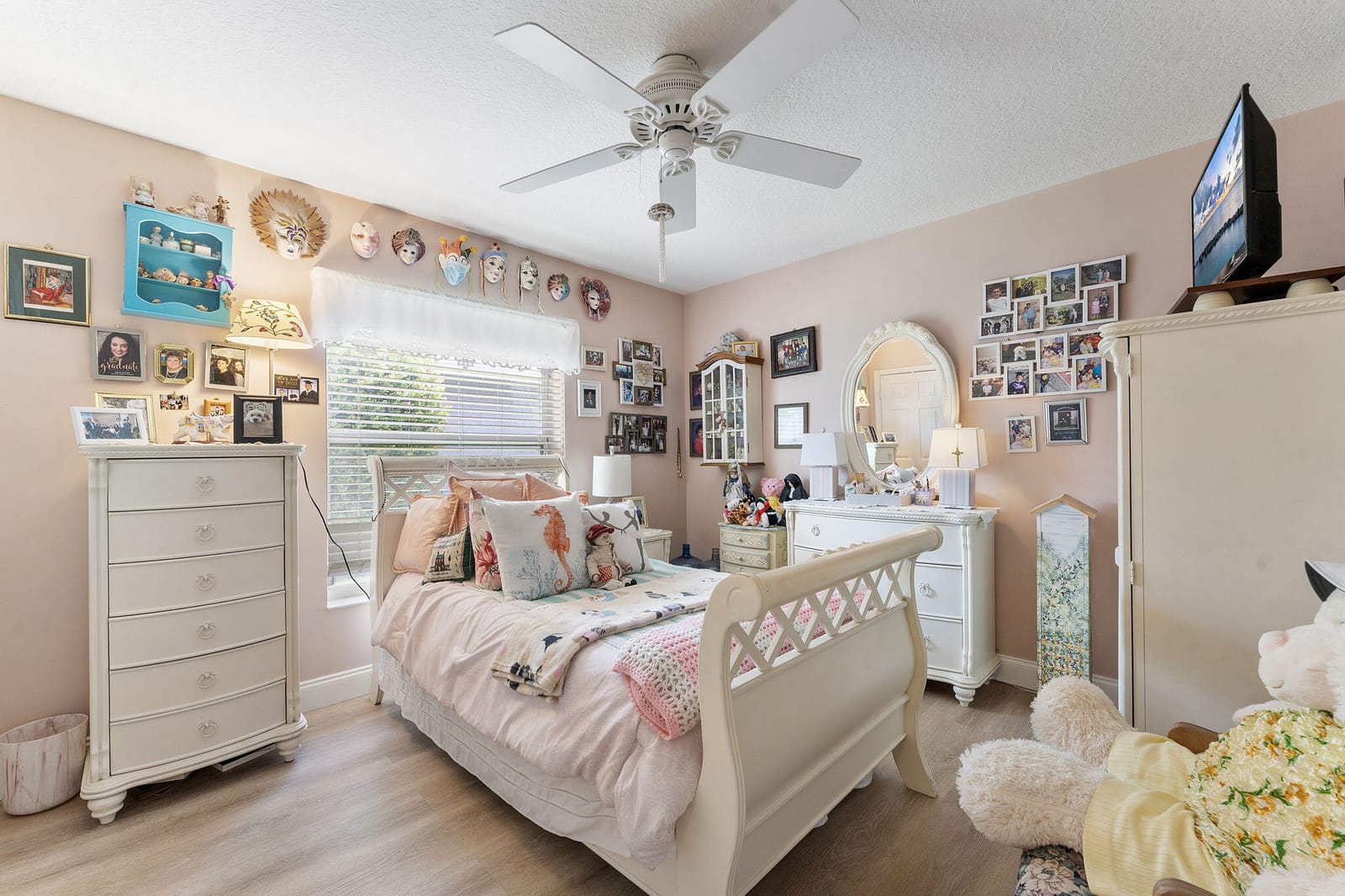 554 N Cypress Drive — photo 11