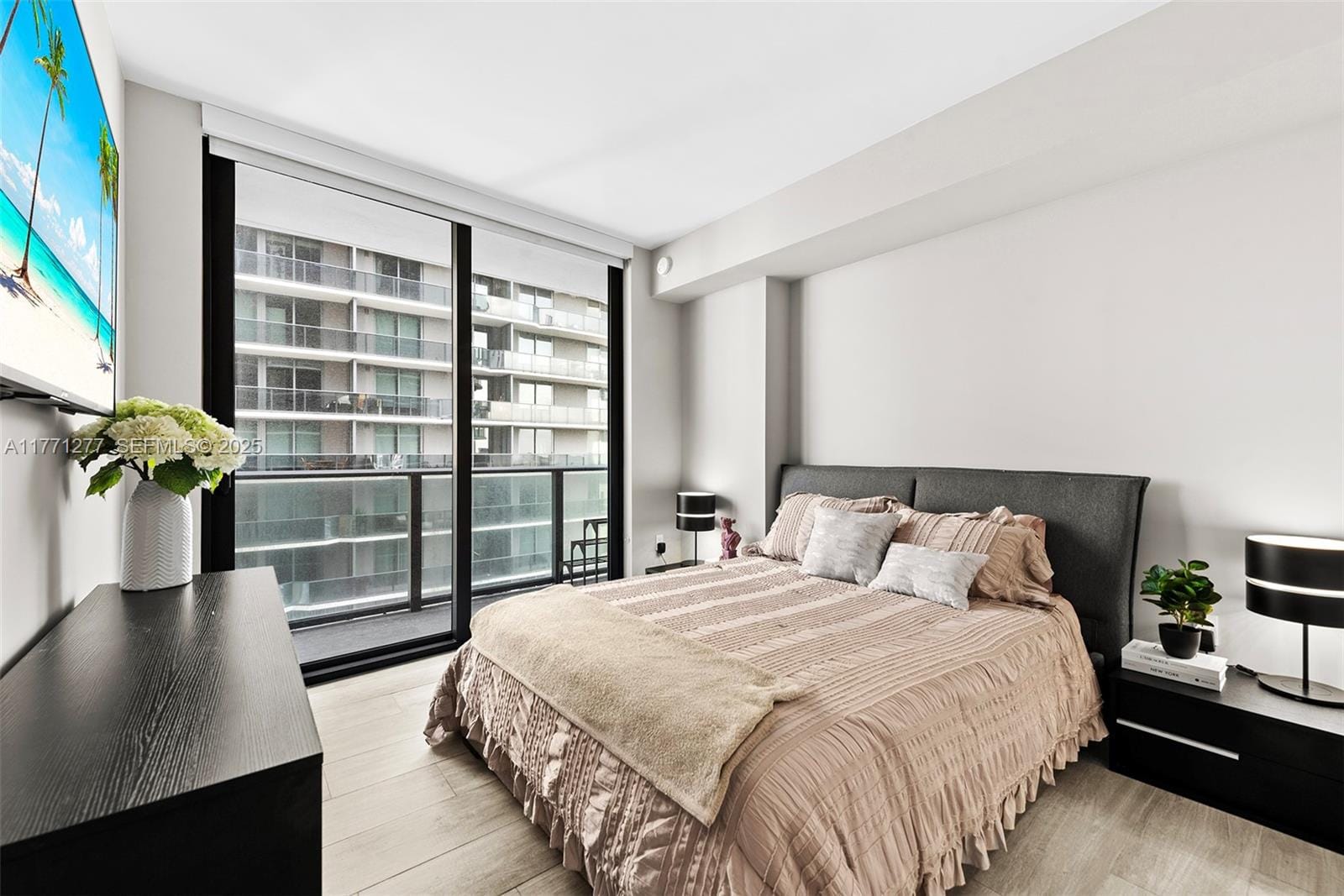 55 SW 9th Street 3601, Miami, FL 33130 photo 11