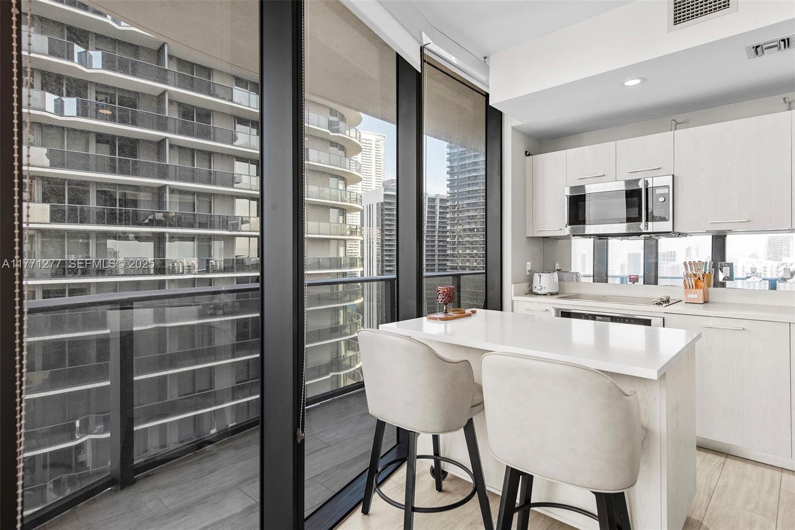 55 SW 9th Street 3601, Miami, FL 33130 photo 19