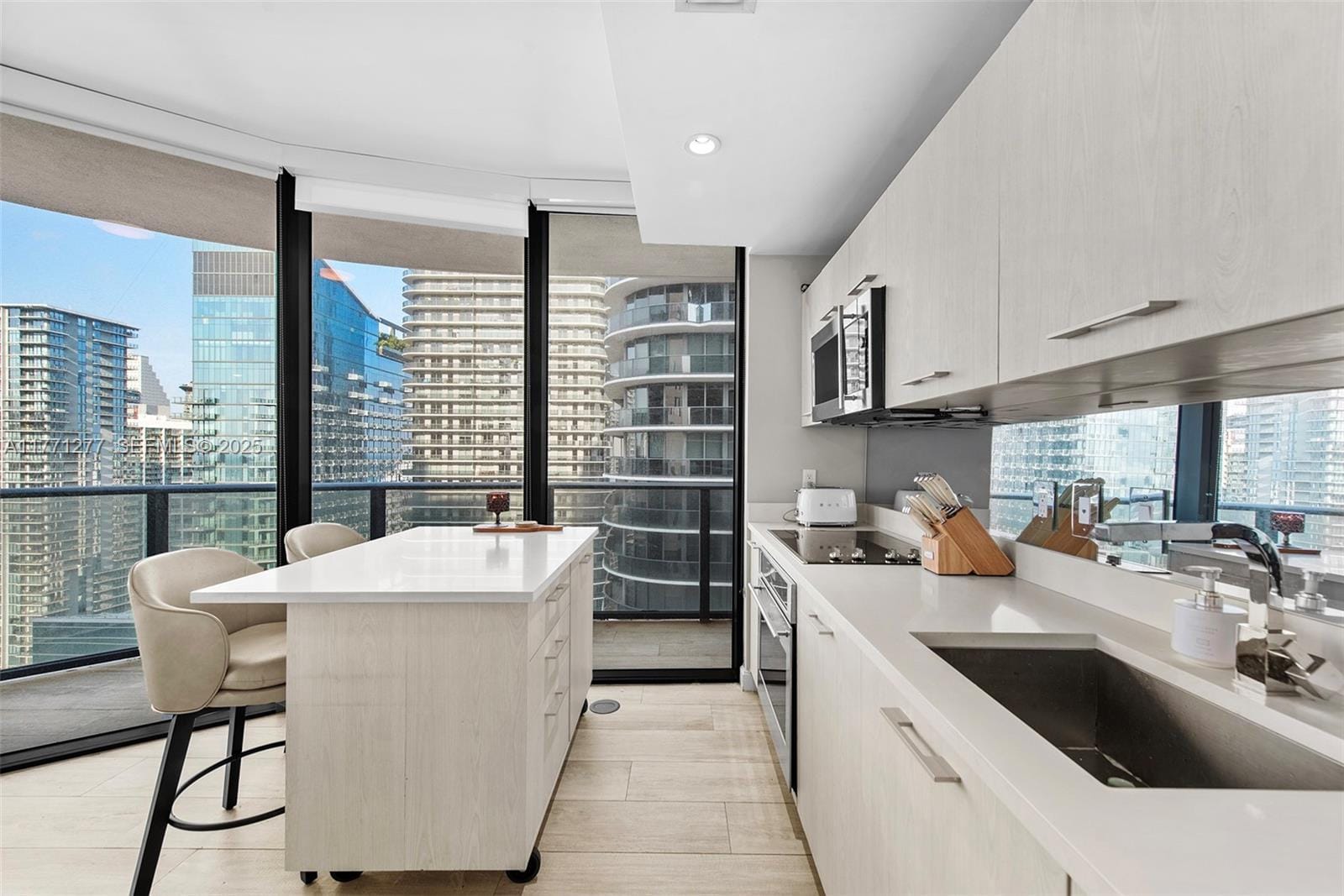 55 SW 9th Street 3601, Miami, FL 33130 photo 20