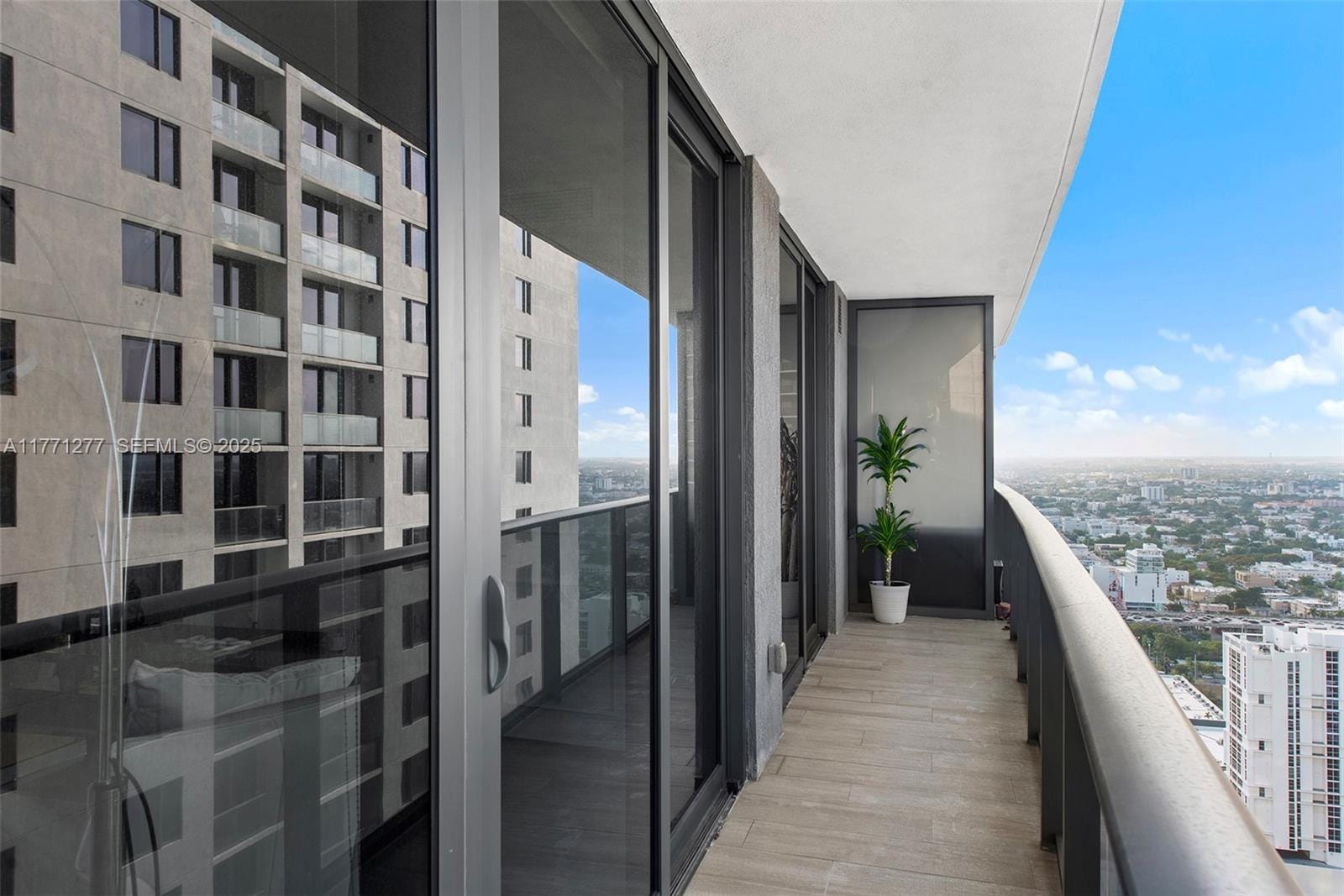 55 SW 9th Street 3601, Miami, FL 33130 photo 29