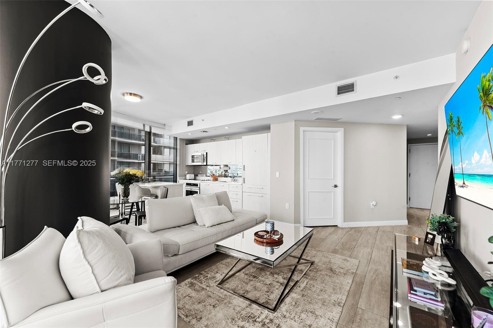 55 SW 9th Street 3601, Miami, FL 33130 photo 4