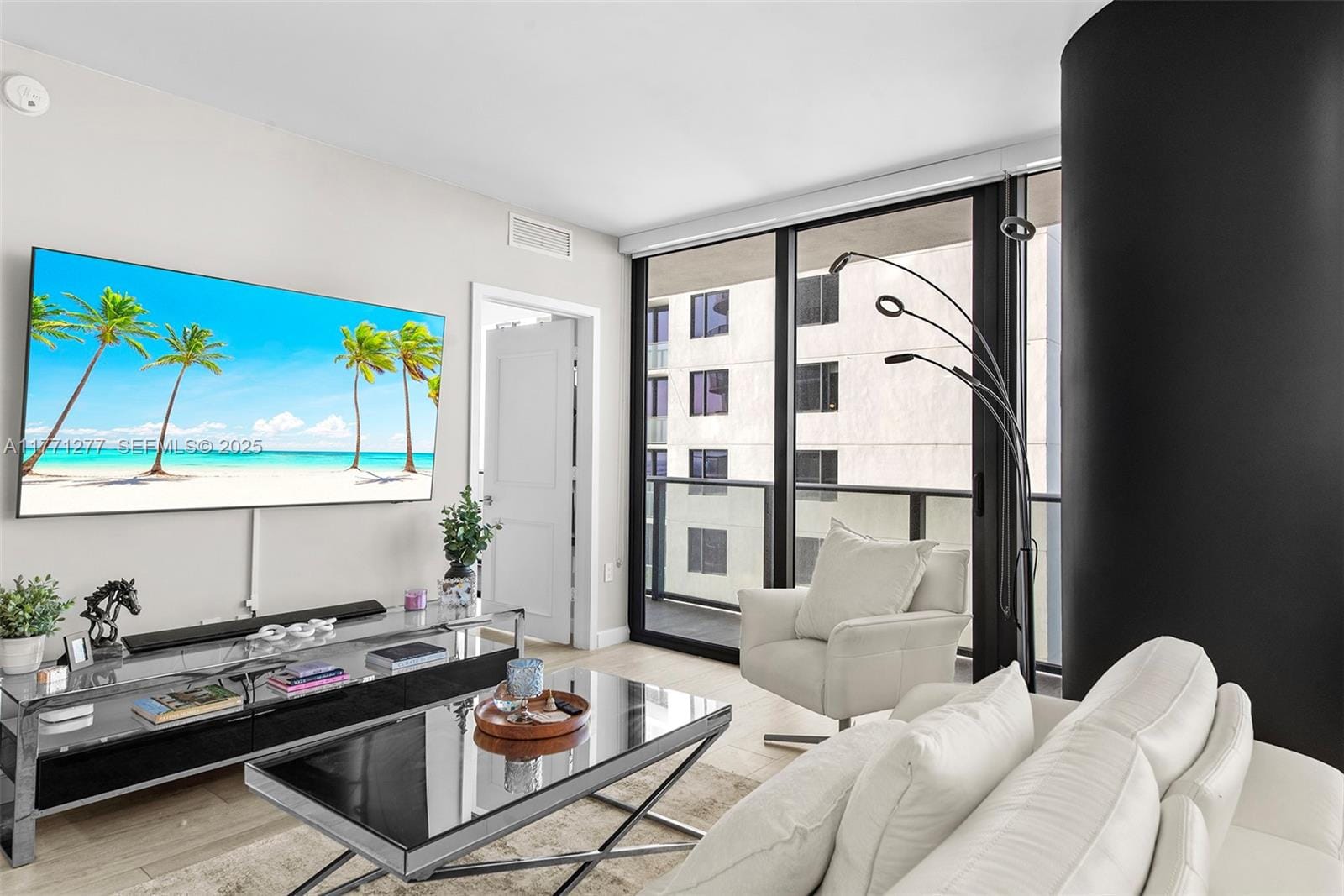 55 SW 9th Street 3601, Miami, FL 33130 photo 6