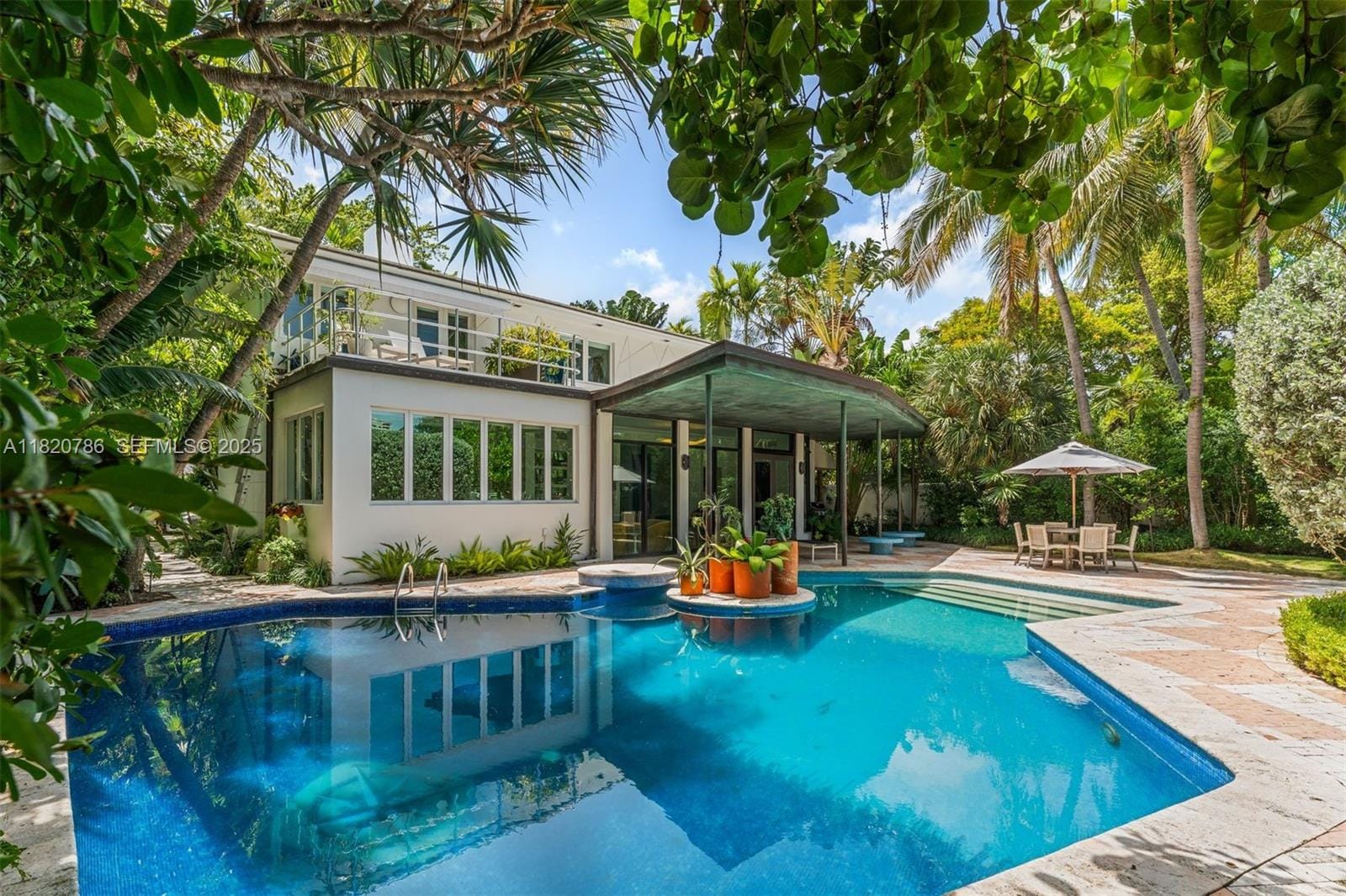 6165 Pine Tree Drive, Miami Beach, FL 33140 photo 9