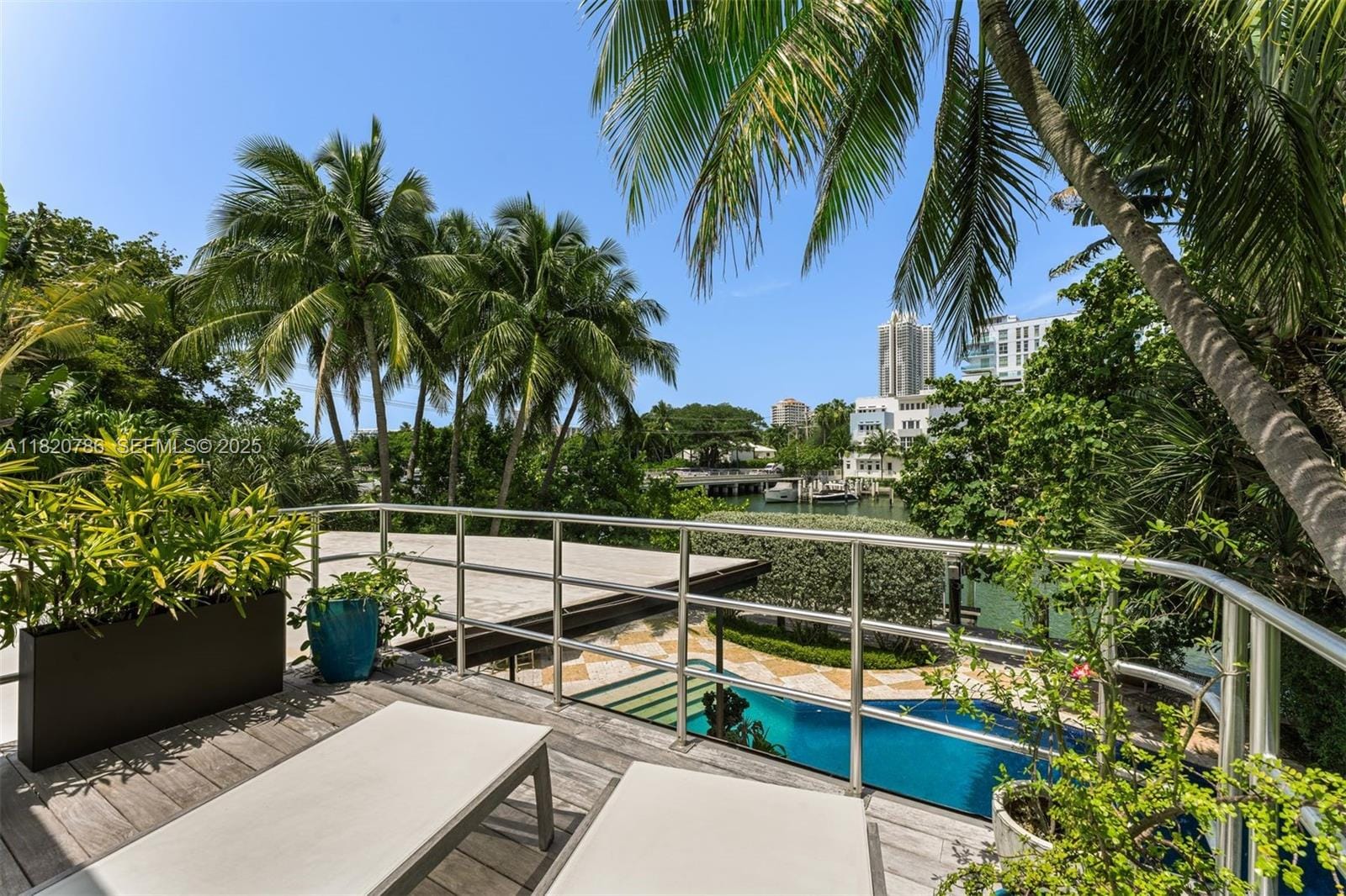 6165 Pine Tree Drive, Miami Beach, FL 33140 photo 10