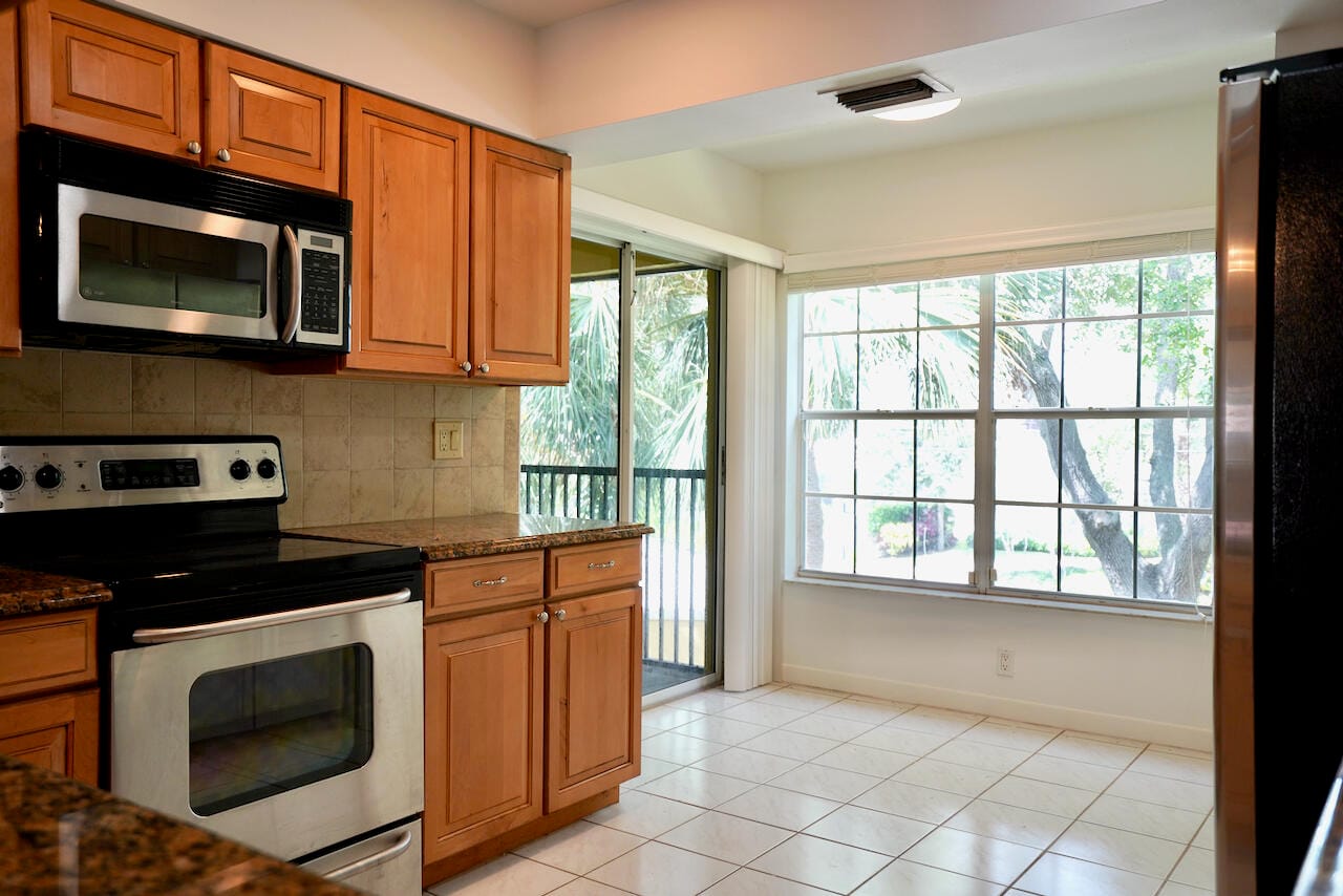 2121 S Ocean Boulevard 804, Lauderdale-By-The-Sea, FL 33062 photo 11