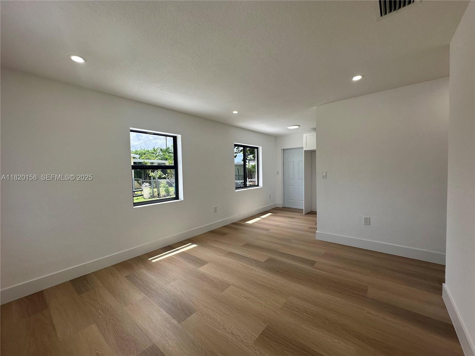 10411 SW 151st Terrace — photo 4