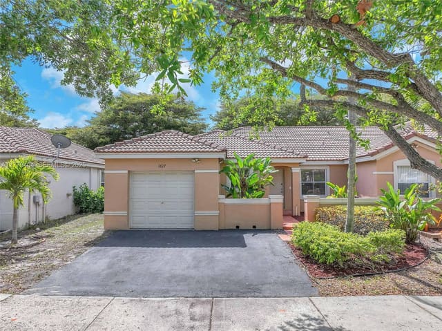 1617 Zenith Way, sold in Sector 2-Parcels 21a 25 2, Weston, FL