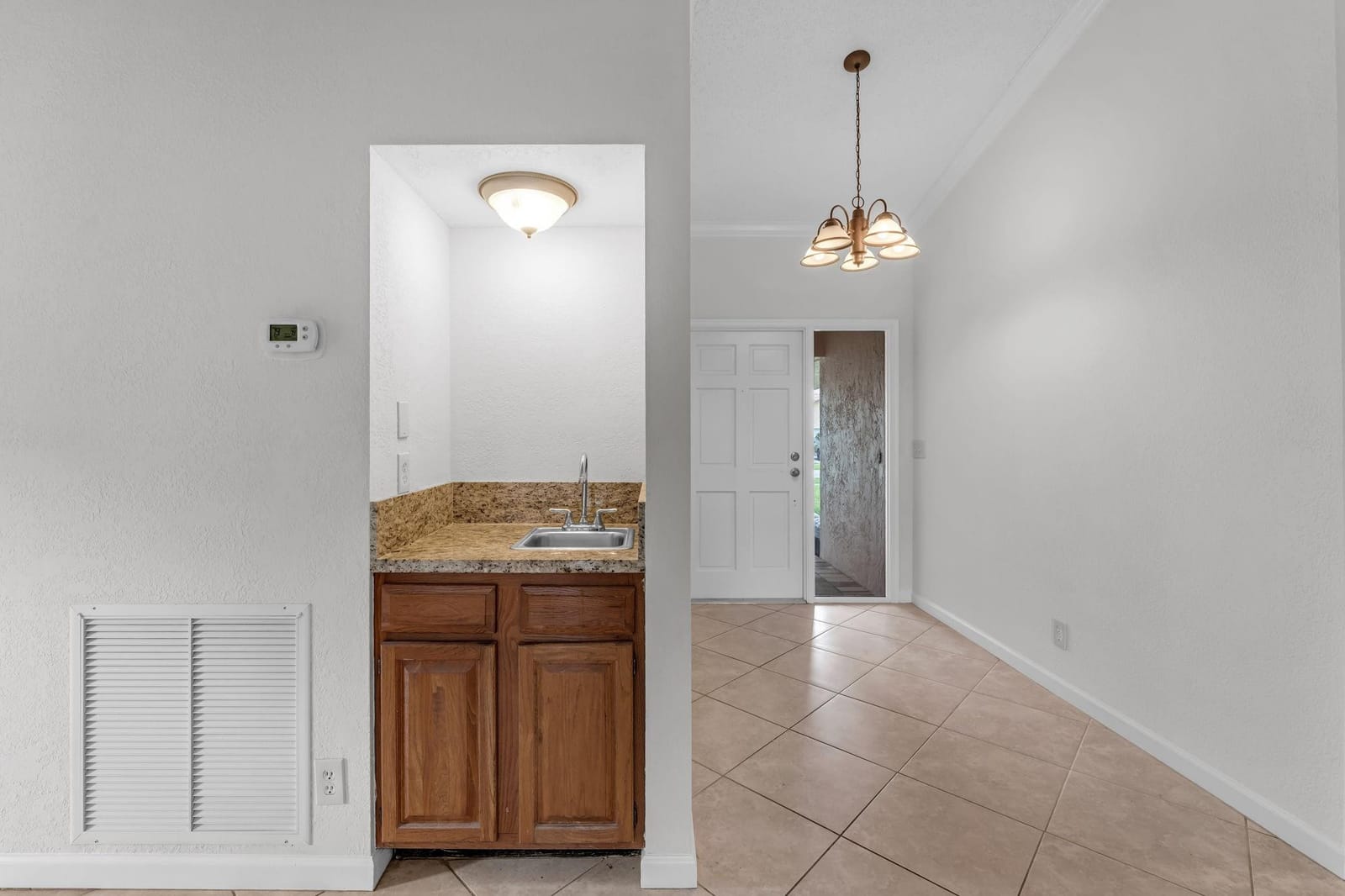2600 SW 23rd Cranbrook Drive, Boynton Beach, FL 33436 photo 2