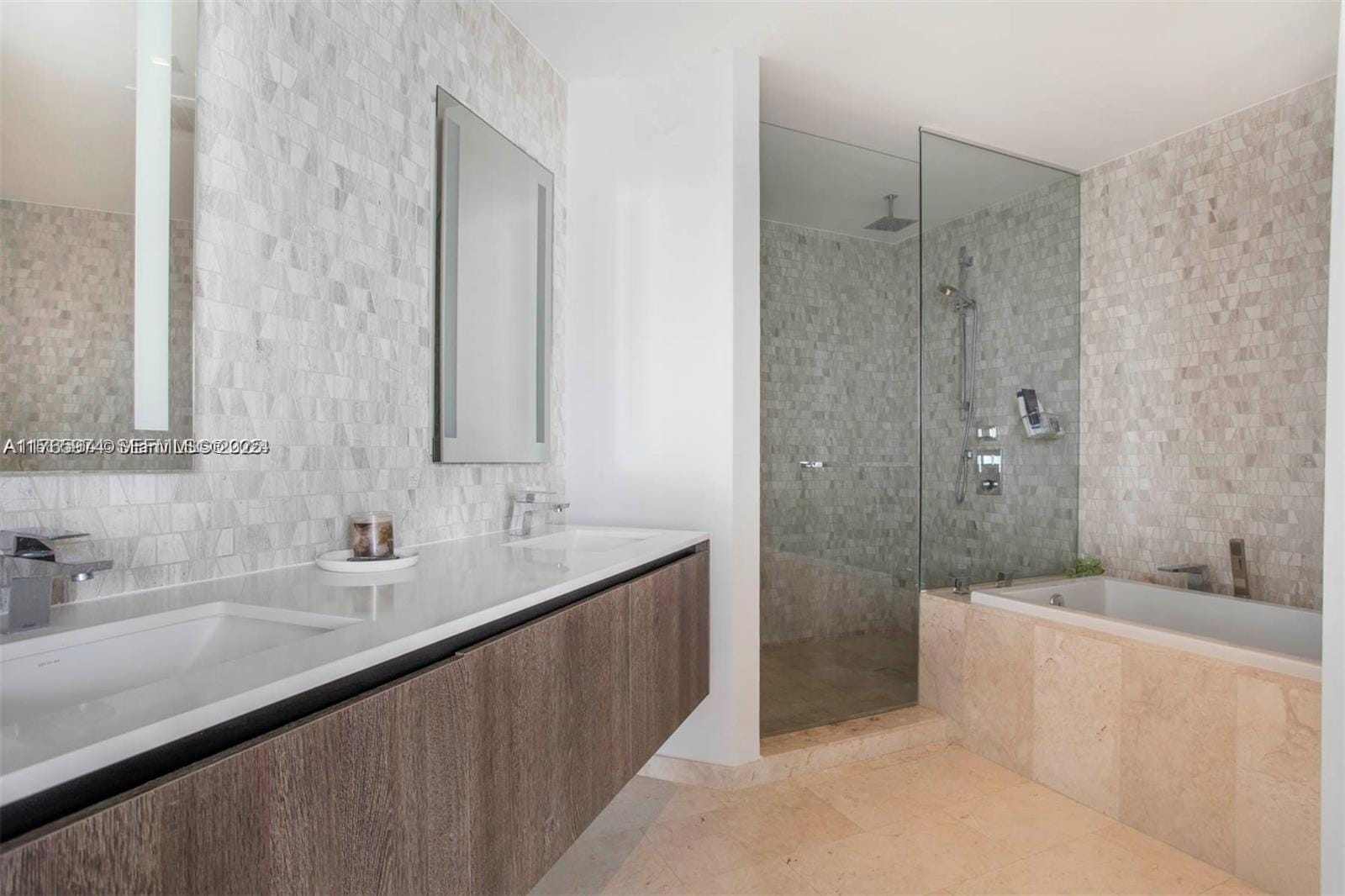 68 SE 6th Street 2412, Miami, FL 33131 photo 11