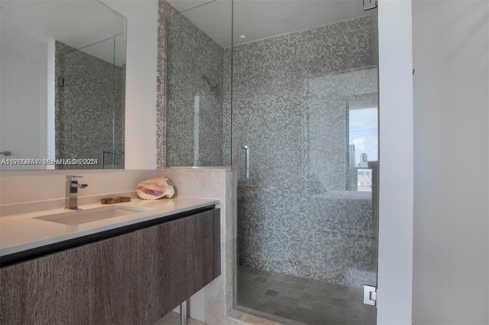 68 SE 6th Street 2412, Miami, FL 33131 photo 13