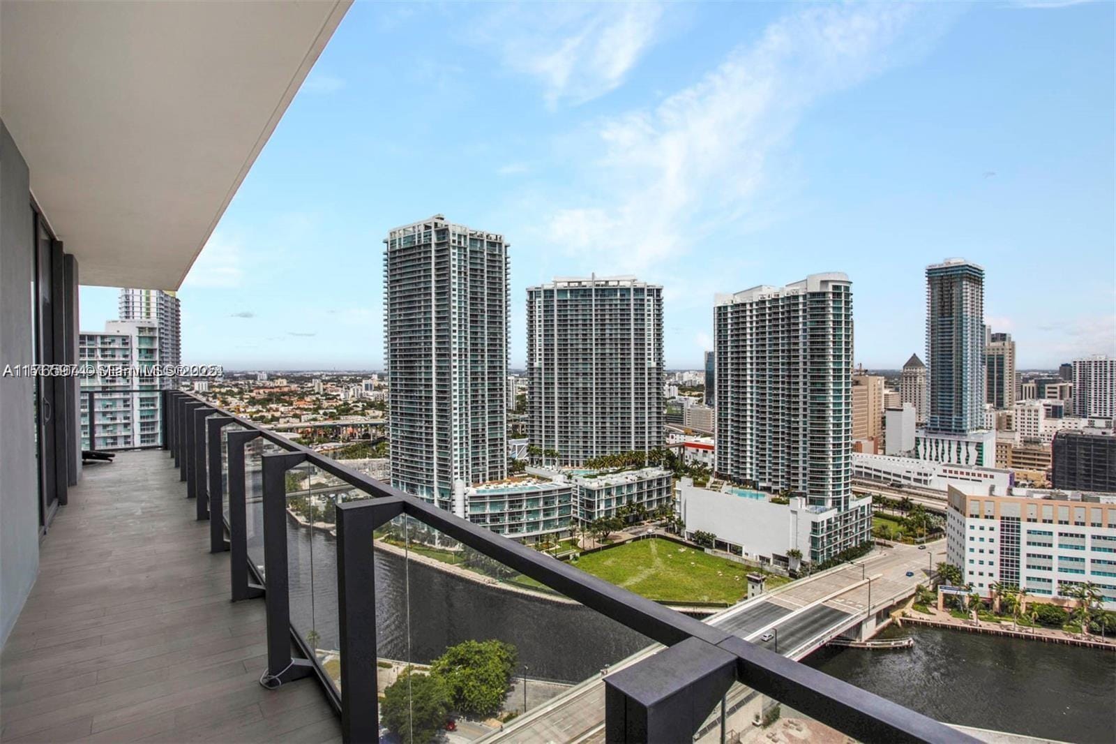 68 SE 6th Street 2412, Miami, FL 33131 photo 14