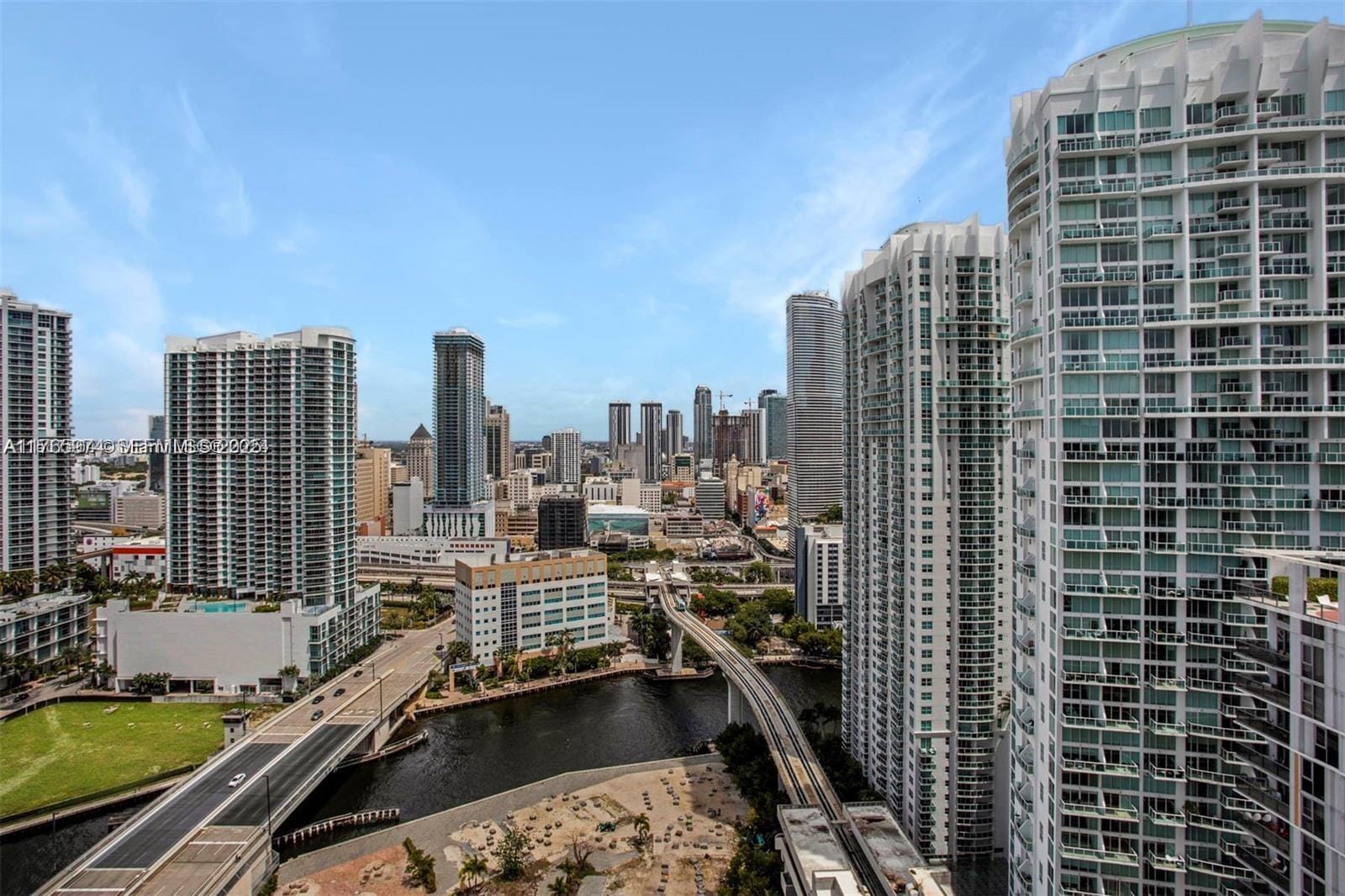 68 SE 6th Street 2412, Miami, FL 33131 photo 16