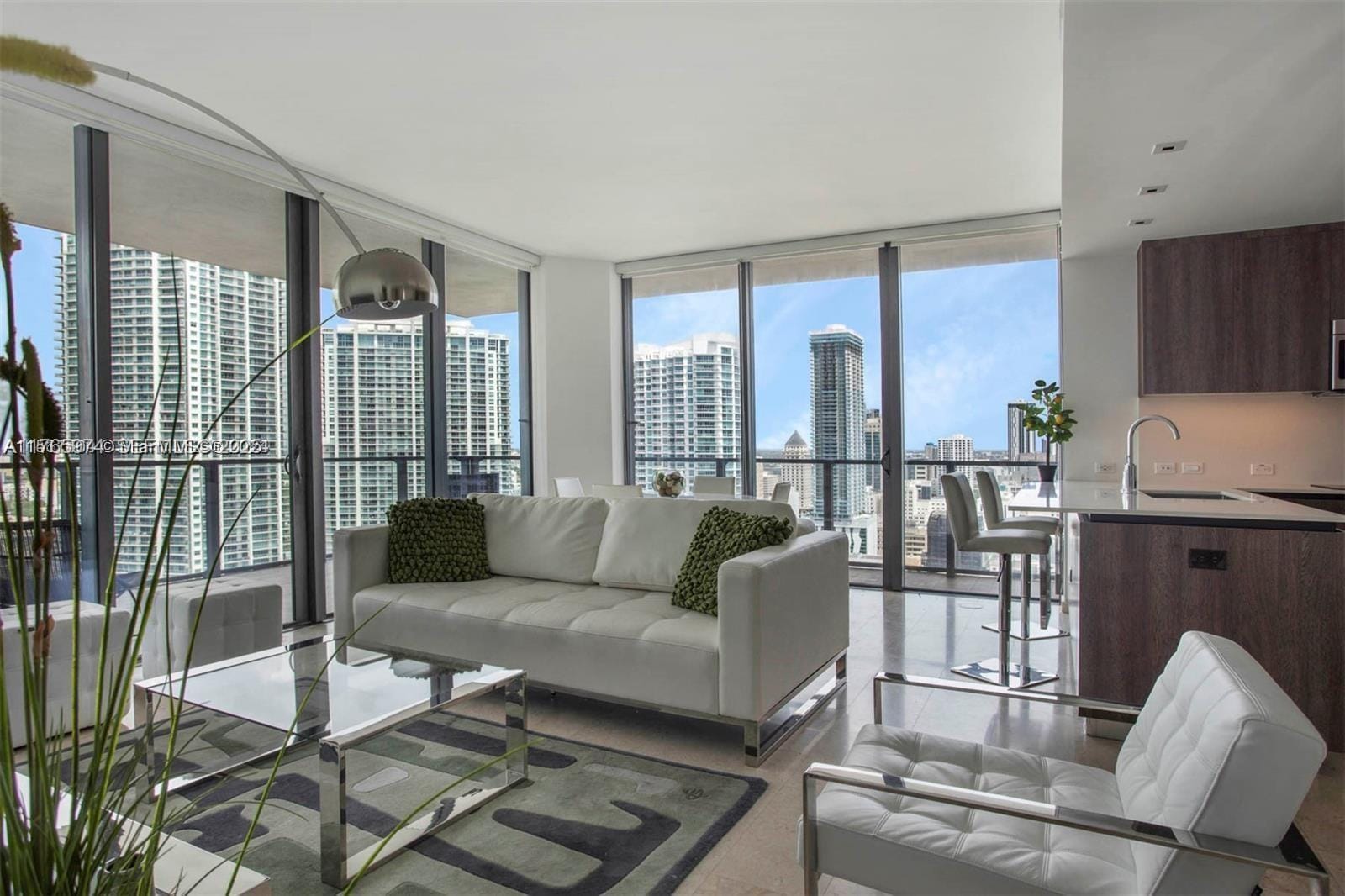 68 SE 6th Street 2412, Miami, FL 33131 photo 7