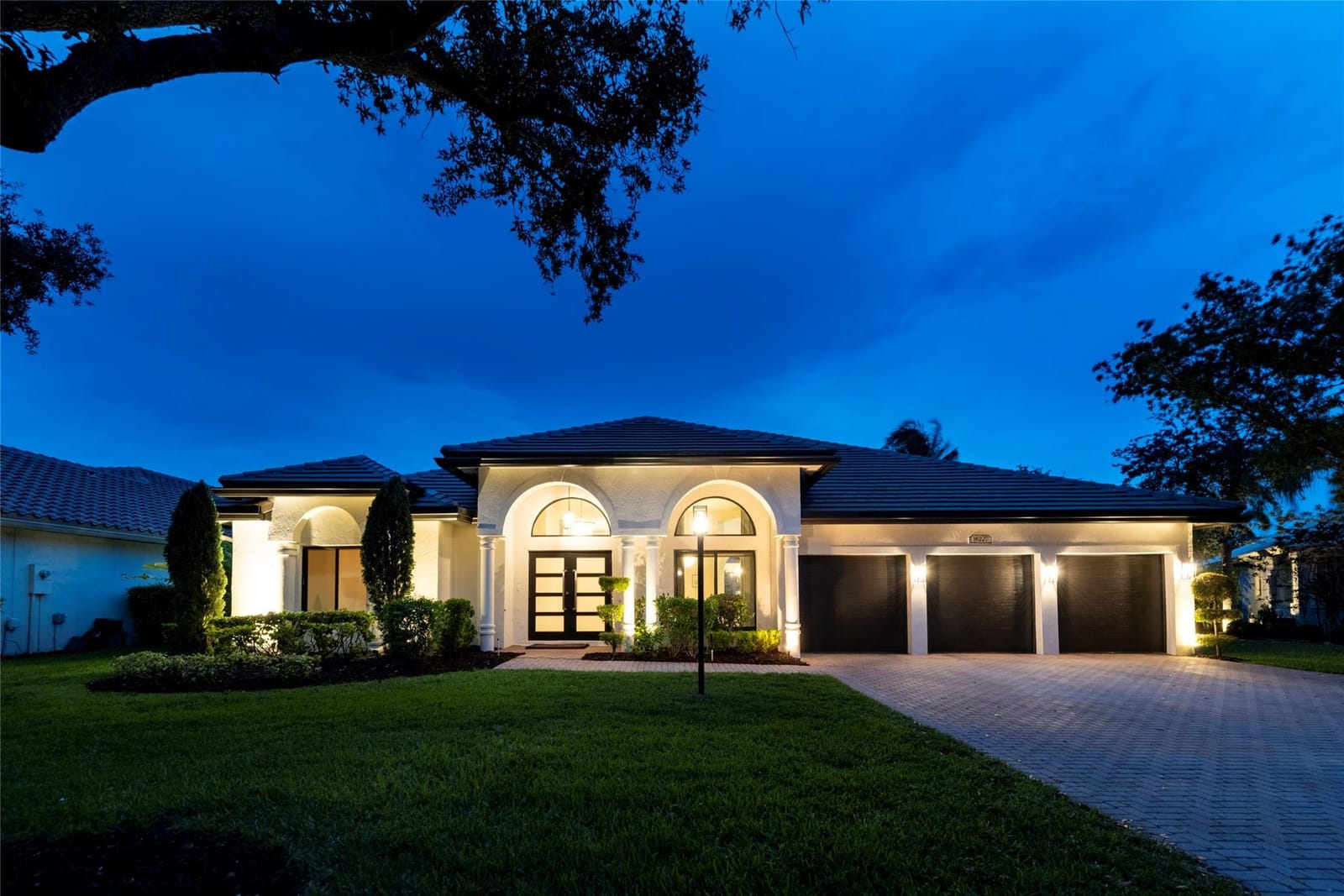 16227 Erie Place, Davie, FL 33331 photo 2