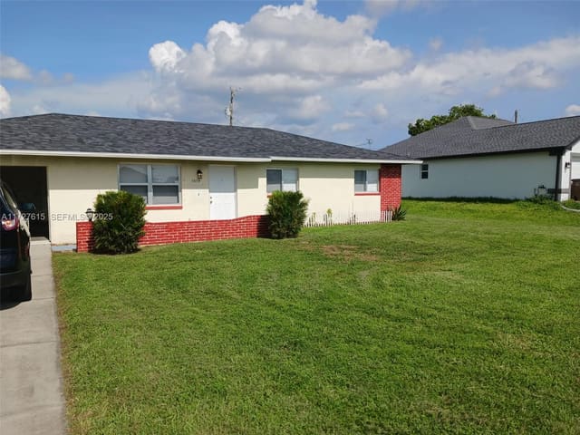1019 NW 7th Place, Cape Coral, FL 33993