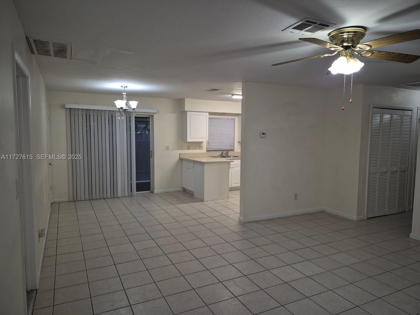1019 NW 7th Place — photo 4
