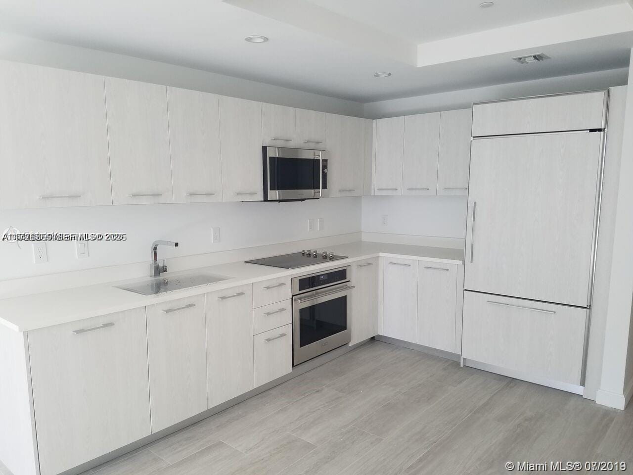 55 SW 9th Street 1805, Miami, FL 33130 photo 2