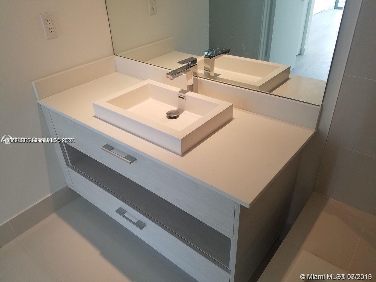 55 SW 9th Street 1805, Miami, FL 33130 photo 5
