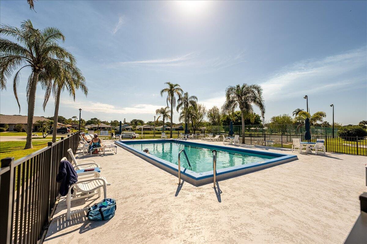 522 Ponderosa Drive 33b, Fort Pierce, FL 34982 photo 23