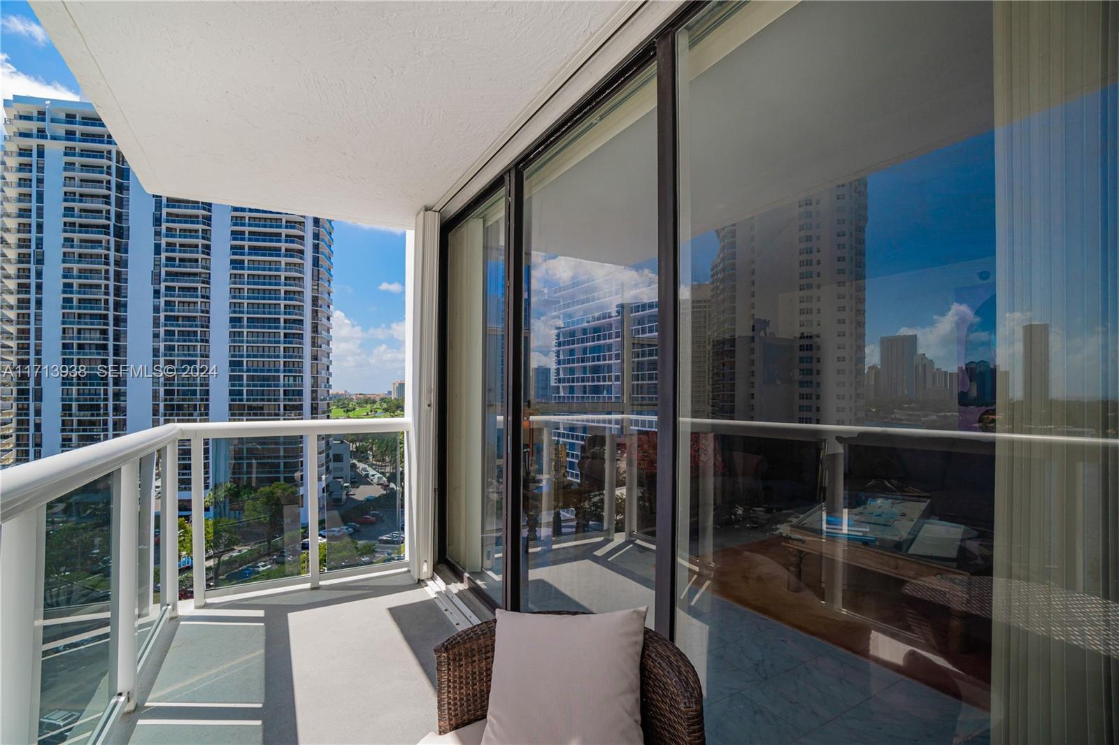 20515 E Country Club Drive 1048, Aventura, FL 33180 photo 21