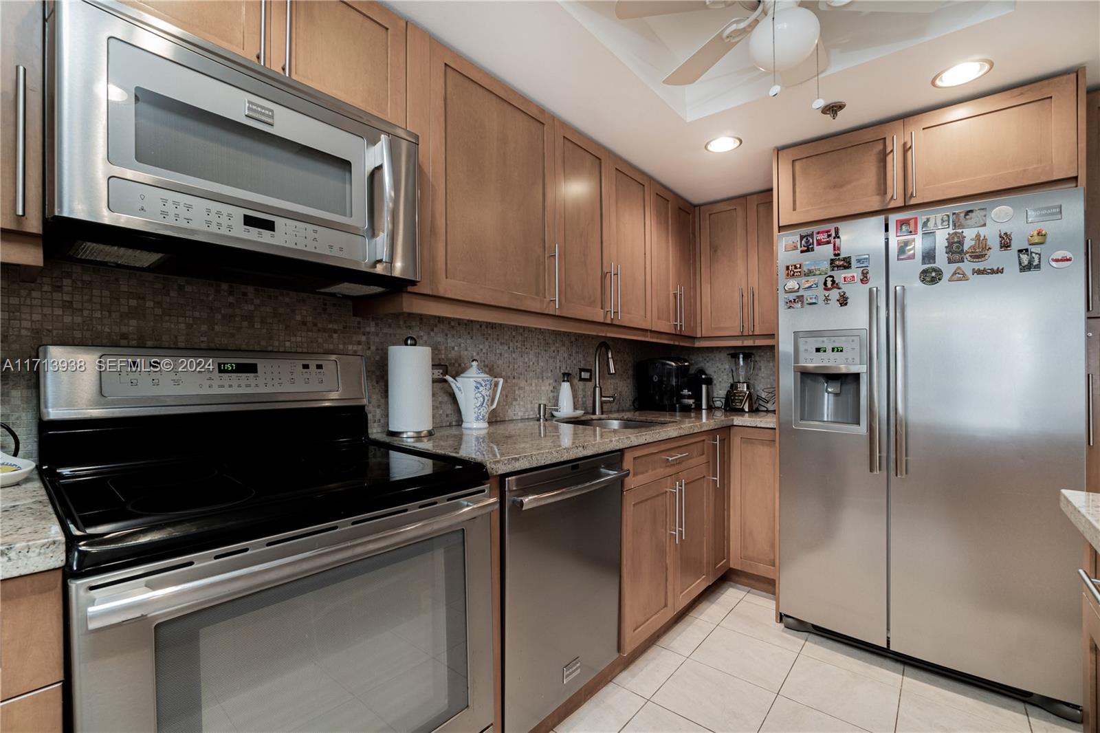 20515 E Country Club Drive 1048, Aventura, FL 33180 photo 26