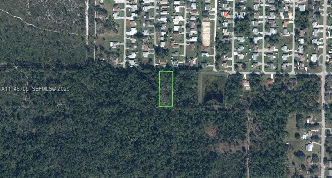 1902 Daffodil Avenue, Sebring, FL 33875
