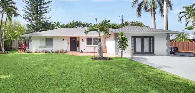 3374 Parade Place, sold in Hypoluxo Village 2, Lake Worth, FL
