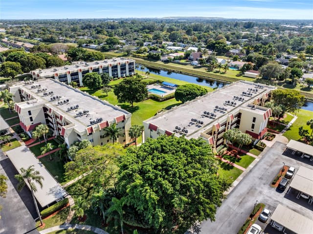 23345 Carolwood Lane 307, Boca Raton, FL 33428