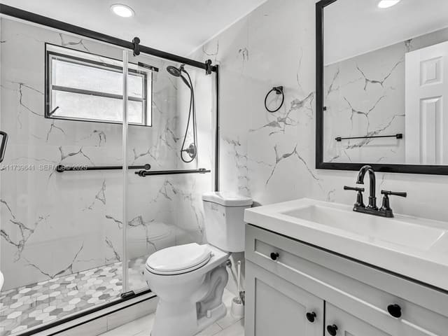 16900 NE 14th Avenue 115, sold in Mar-Len Gardens No 1 Corp, Miami, FL