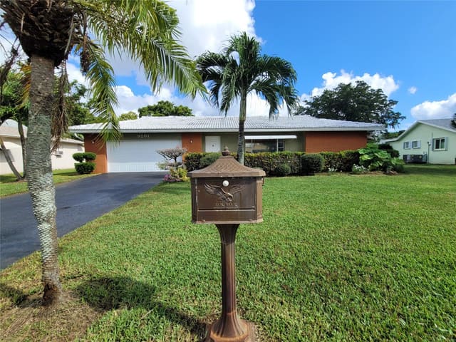 9201 NW 71st Street, sold in Westwood Community 4 A, Tamarac, FL