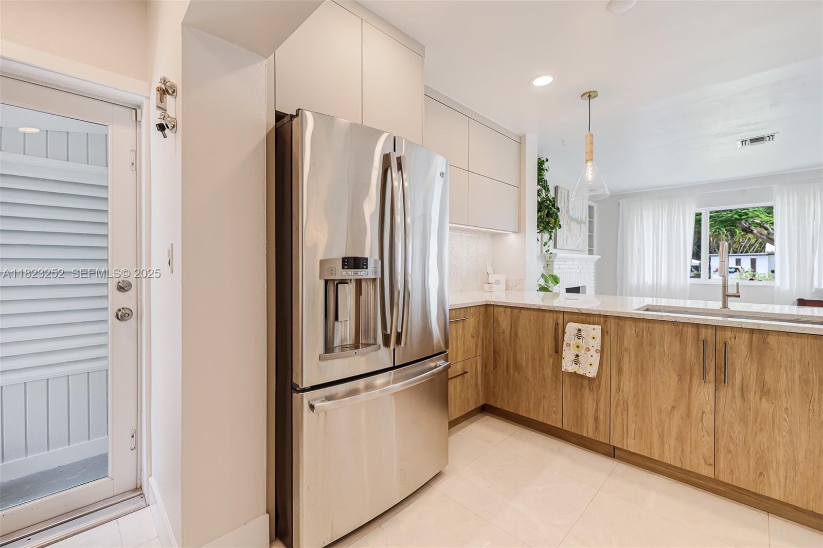 8600 SW 125th Terrace — photo 9