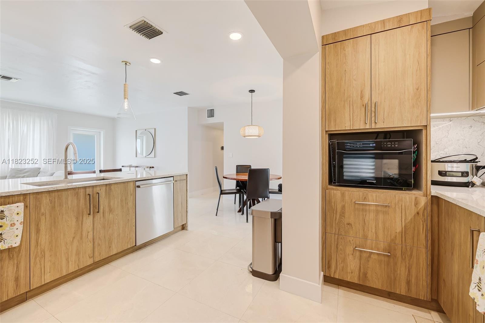 8600 SW 125th Terrace — photo 10