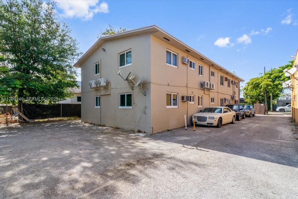 1844 NW 19th Street, Miami, FL 33125 photo 5
