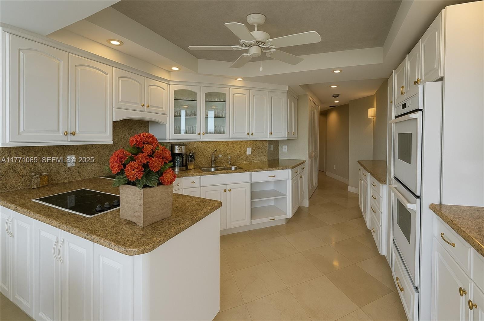 2000 Island Boulevard 3009 — photo 11