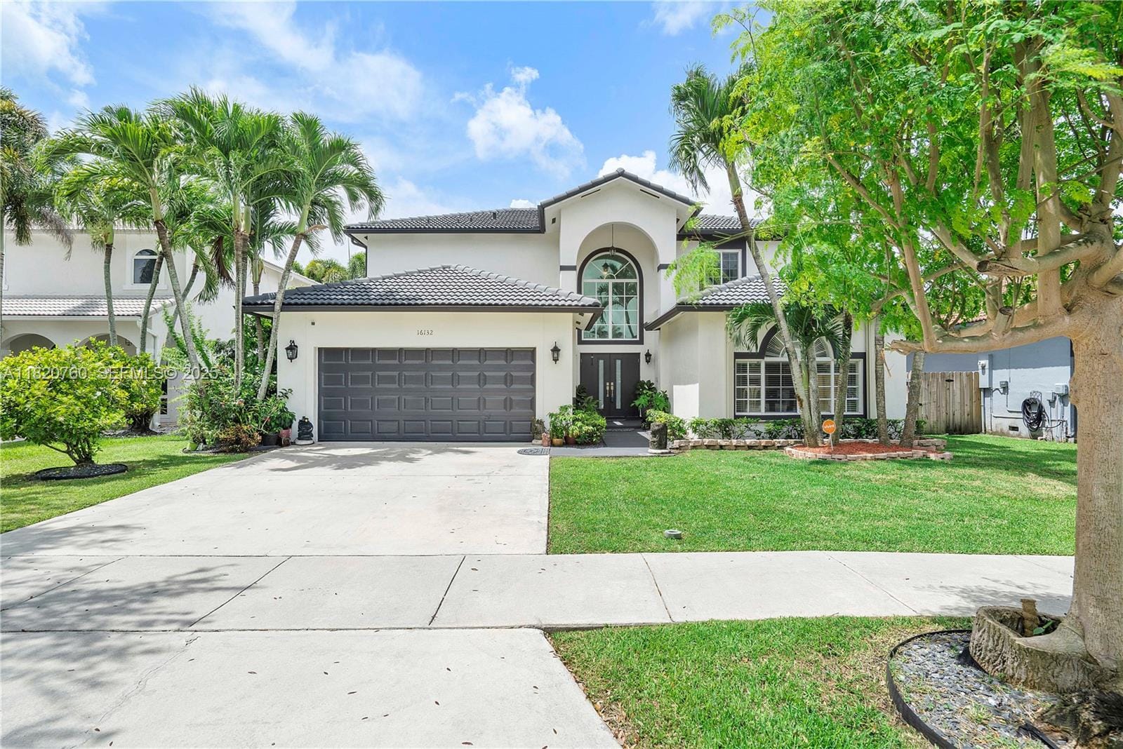 16132 SW 147th Lane — photo 2