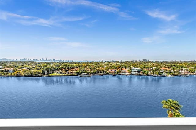 5600 Collins Avenue 10J, Miami Beach, FL 33140