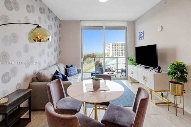 3900 Biscayne Boulevard N-809, sold in Quadro, Miami, FL