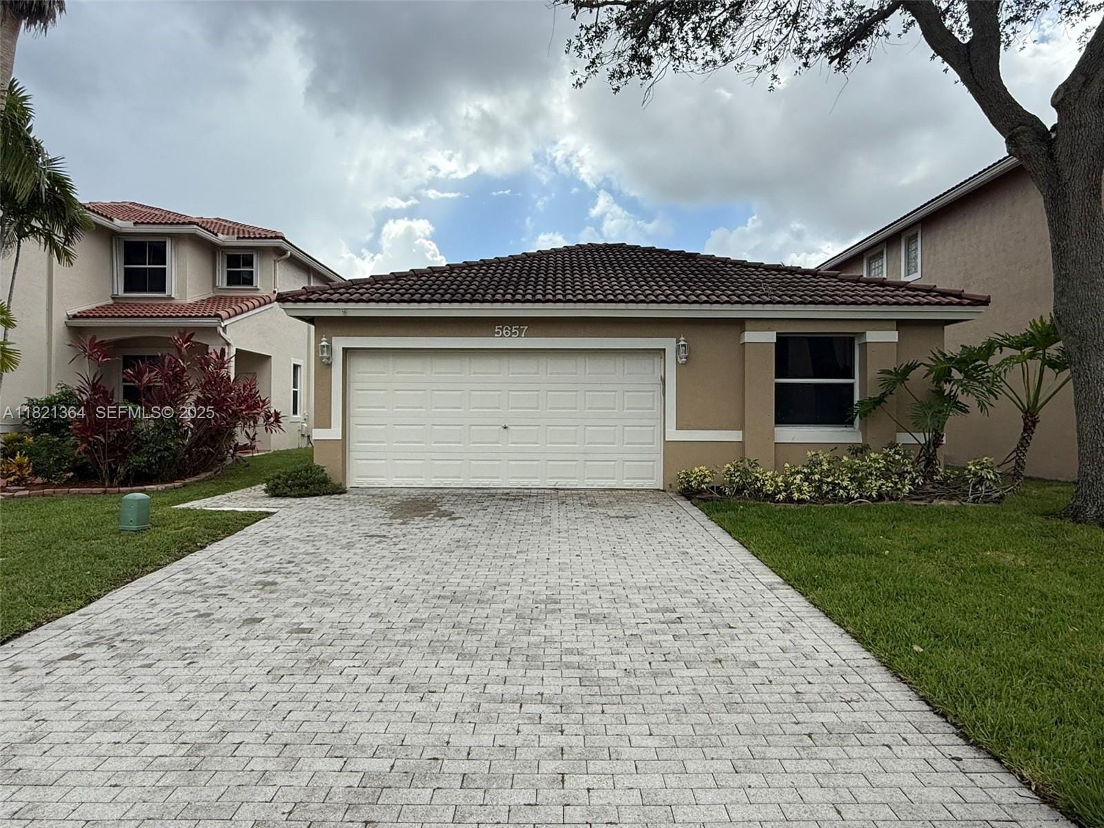 5657 NW 121st Avenue, Coral Springs, FL 33076