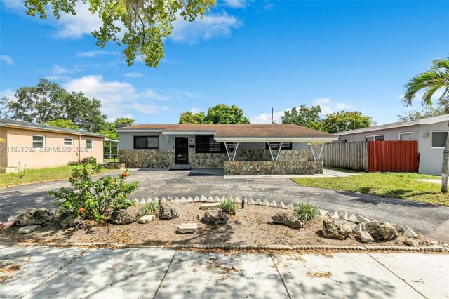 7631 Miramar Parkway, sold in Miramar Sec 7, Miramar, FL