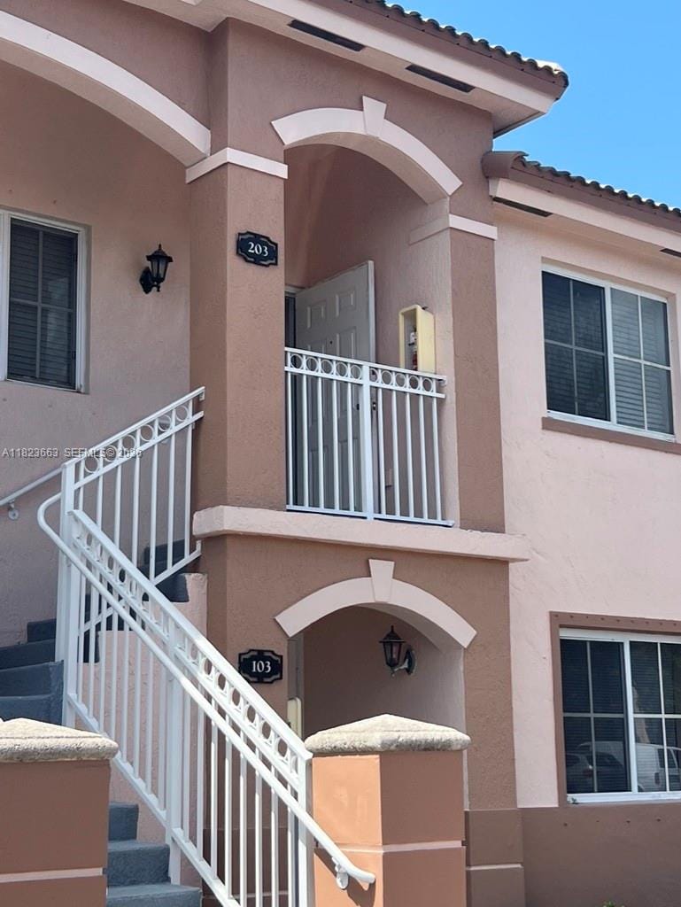 1250 SE 28th Court 203 — photo 2