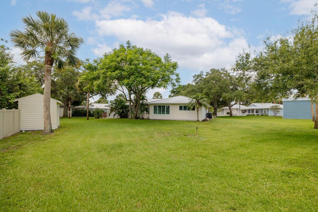 310 28th Court SW, Vero Beach, FL 32968 photo 16